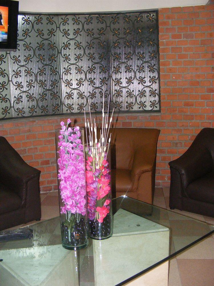 Hotel Internacional Medellín Dış mekan fotoğraf