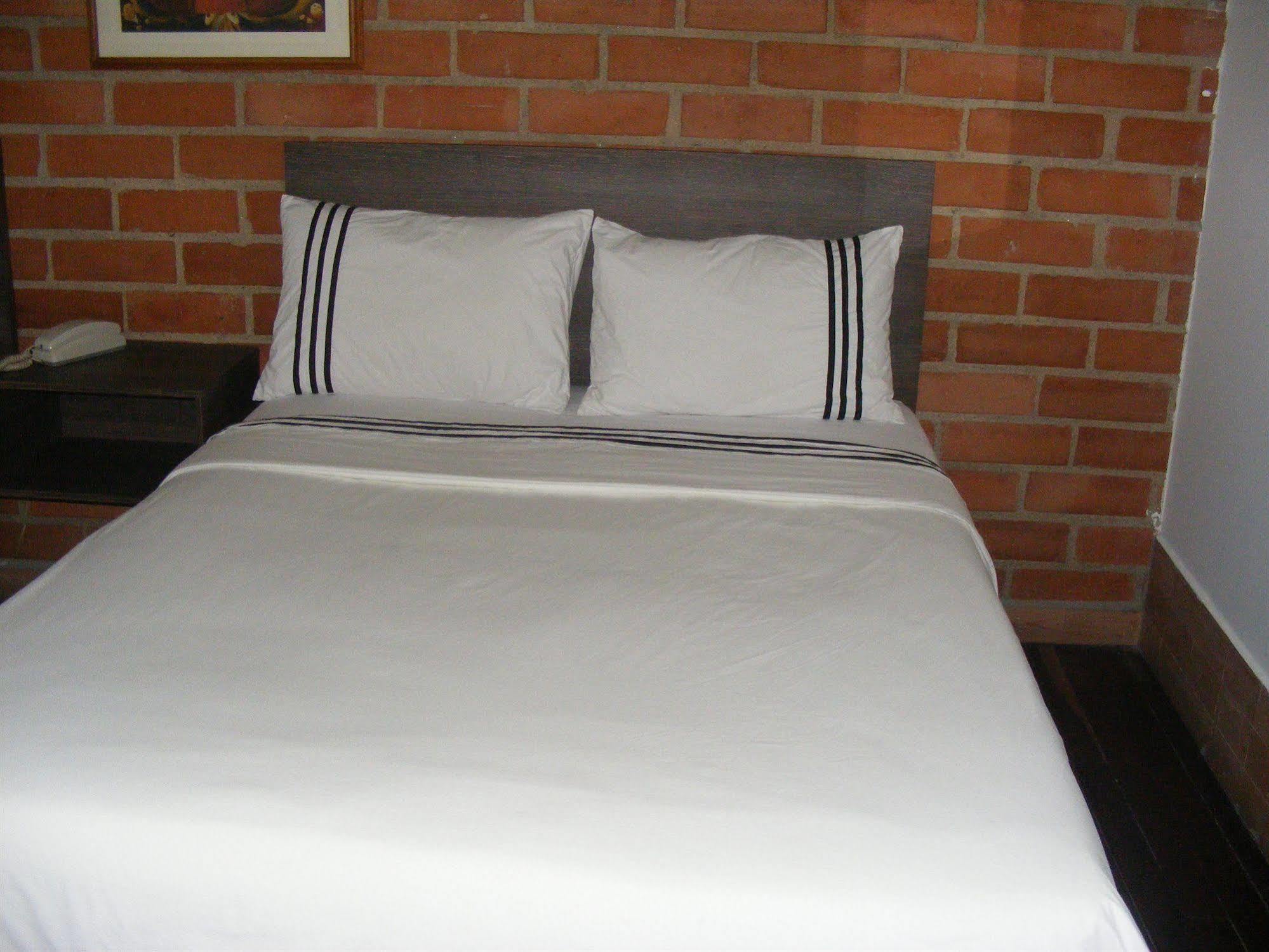 Hotel Internacional Medellín Dış mekan fotoğraf