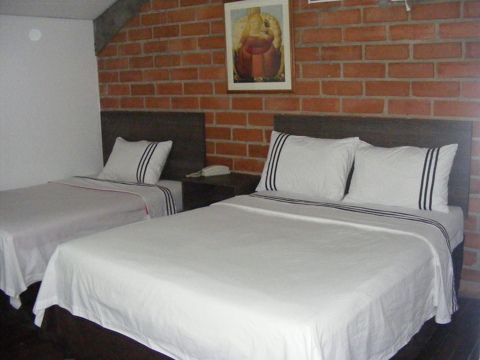 Hotel Internacional Medellín Dış mekan fotoğraf