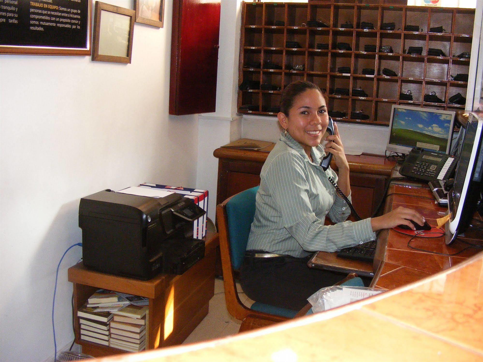 Hotel Internacional Medellín Dış mekan fotoğraf